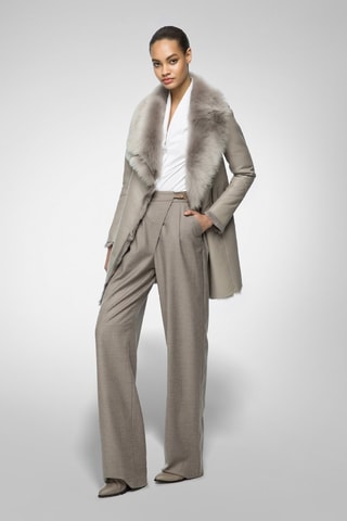 Sobretudo com capuz em pele de borrego - Cinzento-pérola