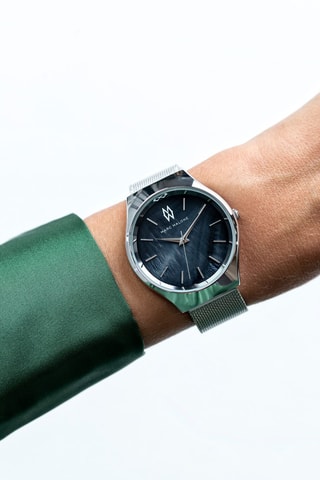 Stalen en Doublé Zilver Ion Quartz Horloge met Parelmoer Teresa - Zilverkleurig en Zwart - Marc Malone - Monica Monaco