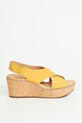 Sandalias de piel de cuña Aisley - Amarillo