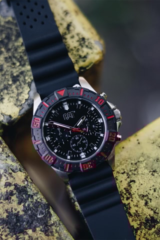 Orologio in silicone - GMT - Nero e rosso