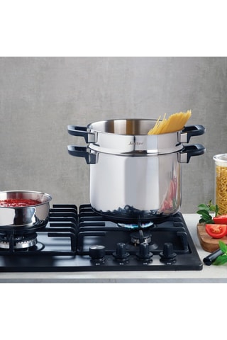 Pentola in acciaio inossidabile con coperchio e cestello scolapasta Qulinox - 24 cm