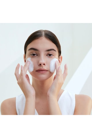 Gel nettoyant à la centella asiatica Madagascar Centella Tone Brightening Cleansing - 125 ml