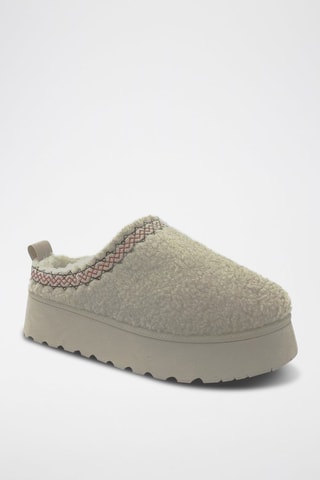 Zuecos forrados con plataforma - Beige