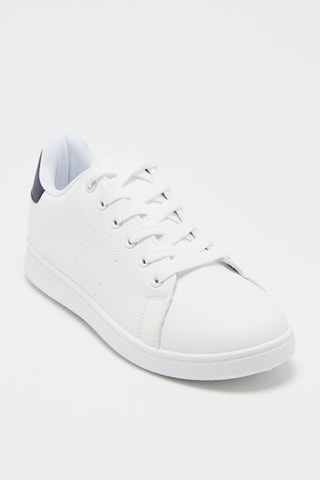 Zapatillas - 
Blanco y azul marino