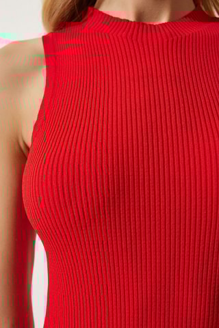 Robe fourreau sans manches - Rouge