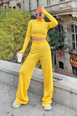 Pull court et pantalon regular taille haute - Jaune
