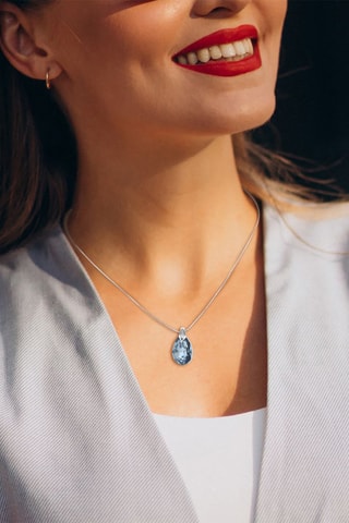 Colar com 3 pendentes - Violeta, azul e branco