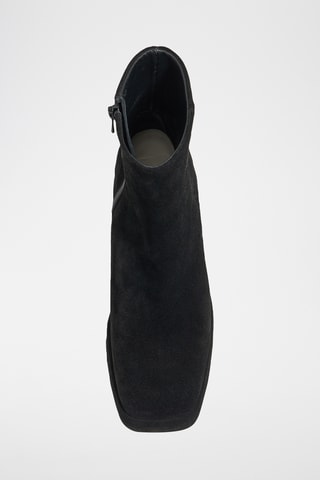 Stivaletti in pelle scamosciata - Nero