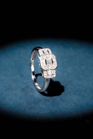 Anello Les princesses  -  Oro bianco e diamanti