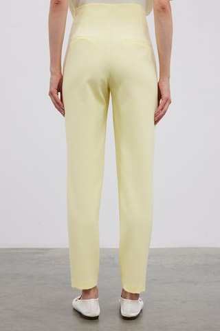 Calças de cintura alta - Amarelo-pálido