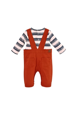 T-shirt e jardineiras Vermelho-tijolo - Branco, bege, vermelho e azul