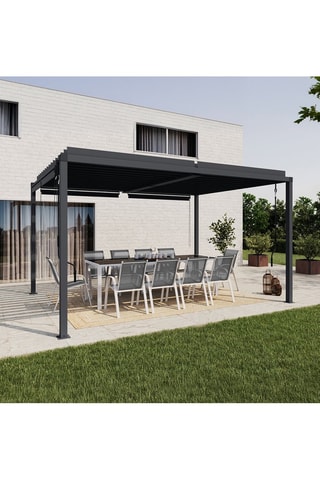 Pergola bioclimatique avec stores