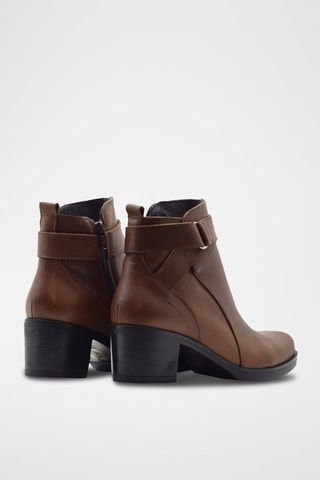 Stivaletti in crosta di pelle - Marrone