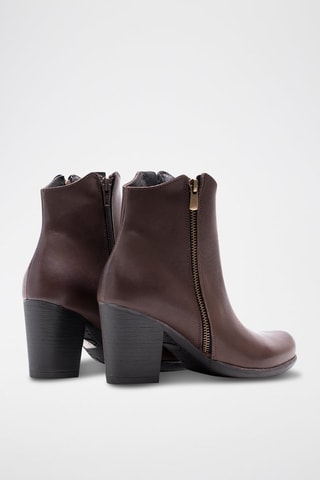 Stivaletti in crosta di pelle - Marrone