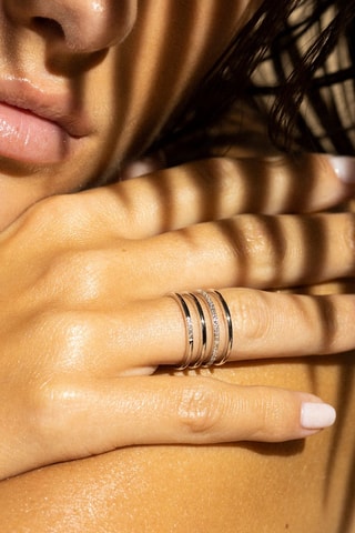 Anillo Pytho - Oro blanco y diamantes