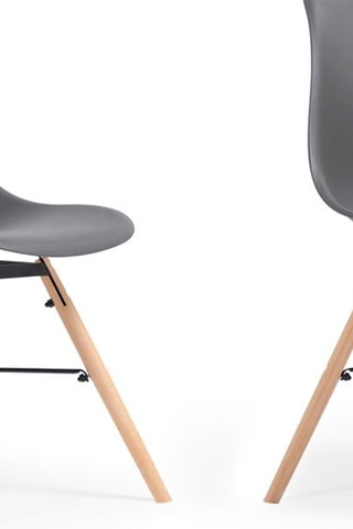 Sillas Arkken con asiento gris y patas de madera - Pack de 2