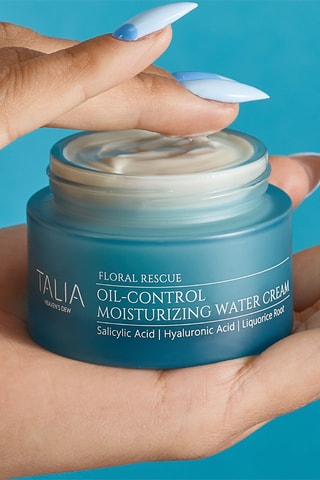 Crema acuosa hidratante Oil-Control - 
50 ml -