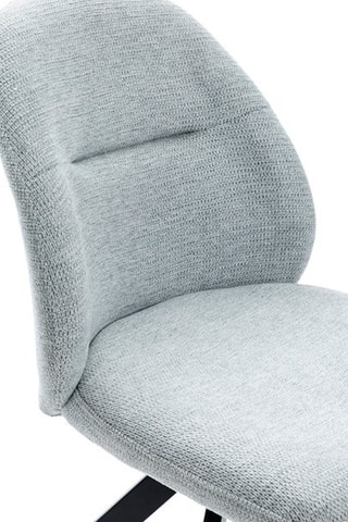 2 chaises pivotantes - 47 x 84 x 60 cm