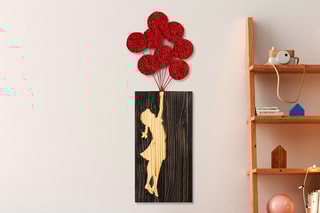 Adorno mural de madera «Niña con globos» - Banksy