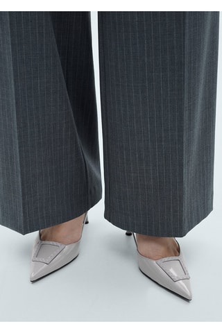 Chaussures vernies talon ouvertes à l'arrière - Gris