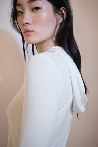 T-shirt manches longues capuche - Blanc cassé