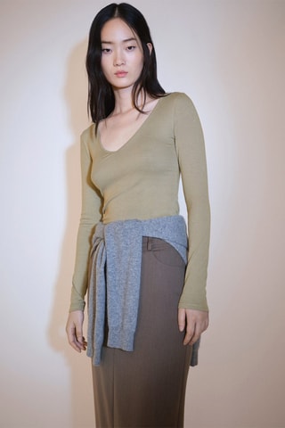 T-shirt manches longues col V - Vert pastel