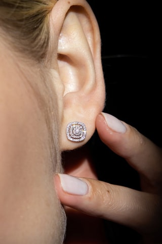 Puces Carré richesse - Or blanc et diamants