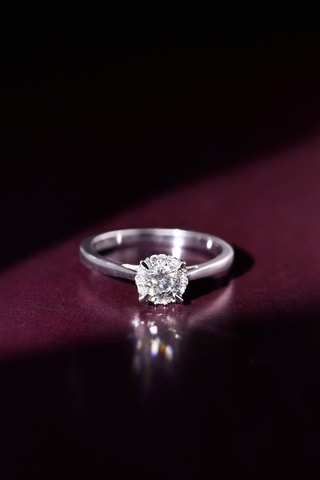 Solitaire Amoureuse - Or blanc et diamants
