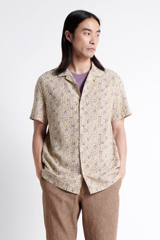 Camisa regular fit de lino - Beige