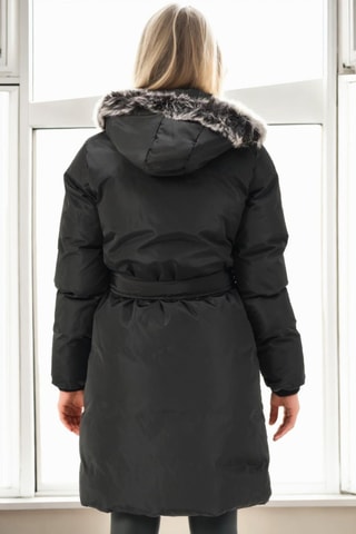 Lange gewatteerde jas met capuchon - Zwart