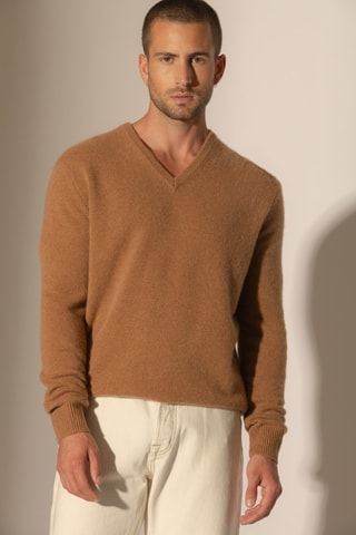 Jersey Enzo 100 % cachemir, 4 hilos - Cuello de pico - Avellana
