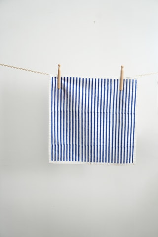 2 Gastendoekjes Klimt - Kobaltblauw en Wit - 40 x 40 cm