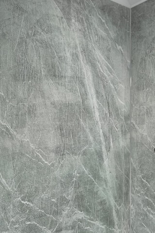 Panel de pared de ducha Stone'it con perfiles - Verde - 120 x 210 cm