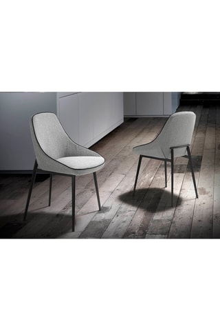 2 chaises Gris et noir