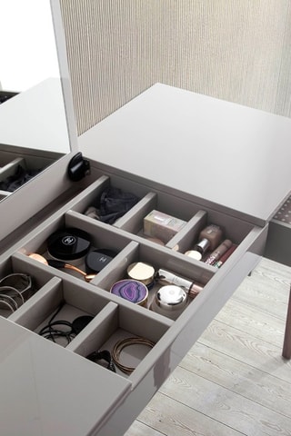 Coiffeuse avec miroir rabattable et boîte à bijoux - Imitation noyer et gris