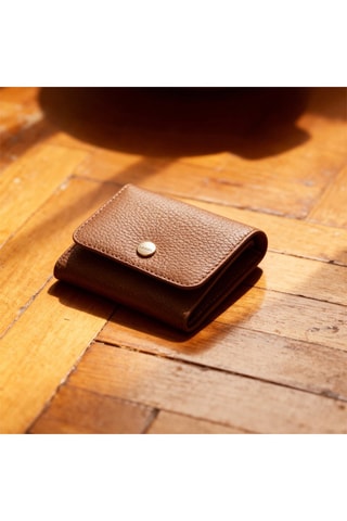 Portamonete in pelle Mona  - Marrone