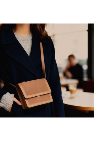 Borsa a tracolla in pelle Anita  - Marrone