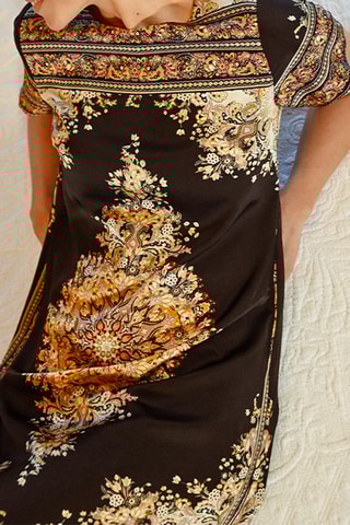 Vestido direito - Preto - Molly Bracken