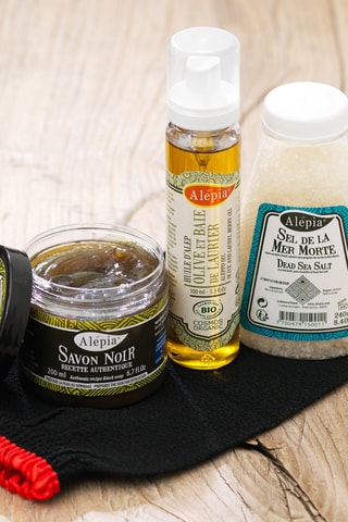 Estuche de tratamiento exfoliante revitalizante - 4 productos