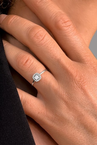 Anillo - Oro blanco, diamantes y topacio