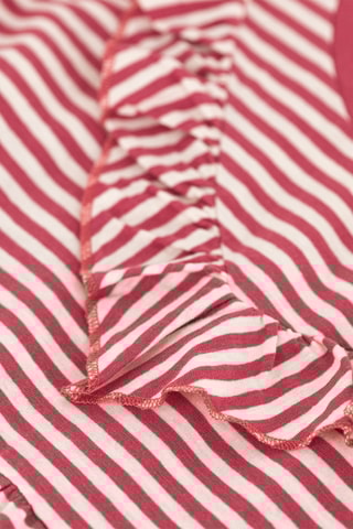 Robe à manches courtes. Rose