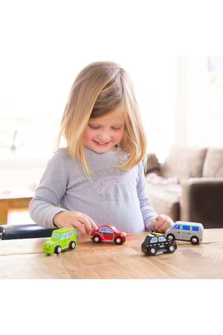 4 mini auto - Da 1 anno