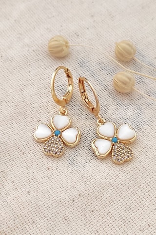 Pendientes bañados en oro fino amarillo - Nácar y circones