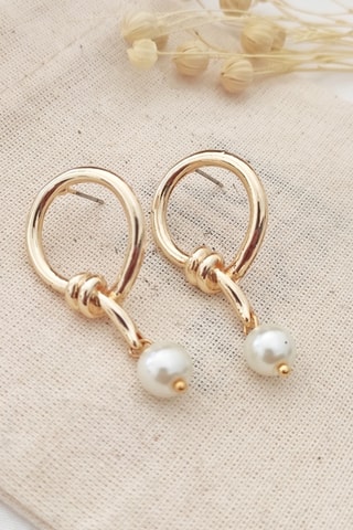 Pendientes bañados en oro amarillo