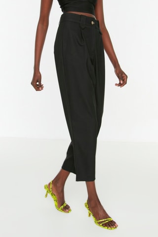 Calças corte cenoura 7/8 Preto