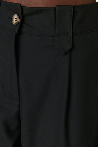 Calças corte cenoura 7/8 Preto