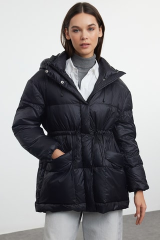 Blusão com capuz - Preto