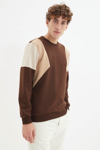 Sweat Castanho