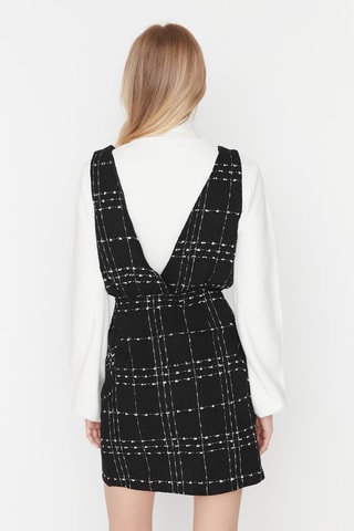 Macacão curto aos quadrados Preto