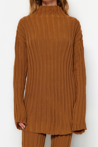 Camisola e calças - Castanho